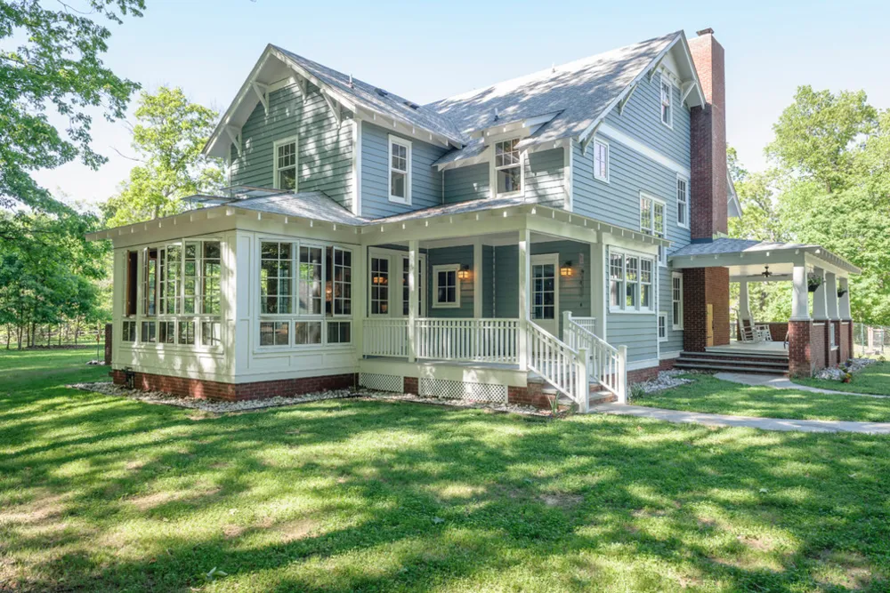 PURCELLVILLE BUNGALOW