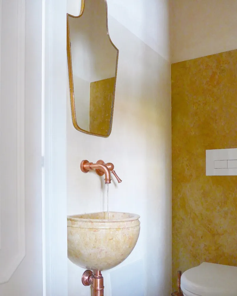 Реконструкция бывшей фермы в Италии на озере Гарда