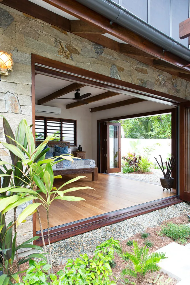 Spice - Oak Beach - Far North Queensland