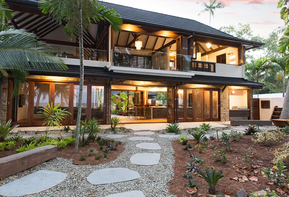 Spice - Oak Beach - Far North Queensland