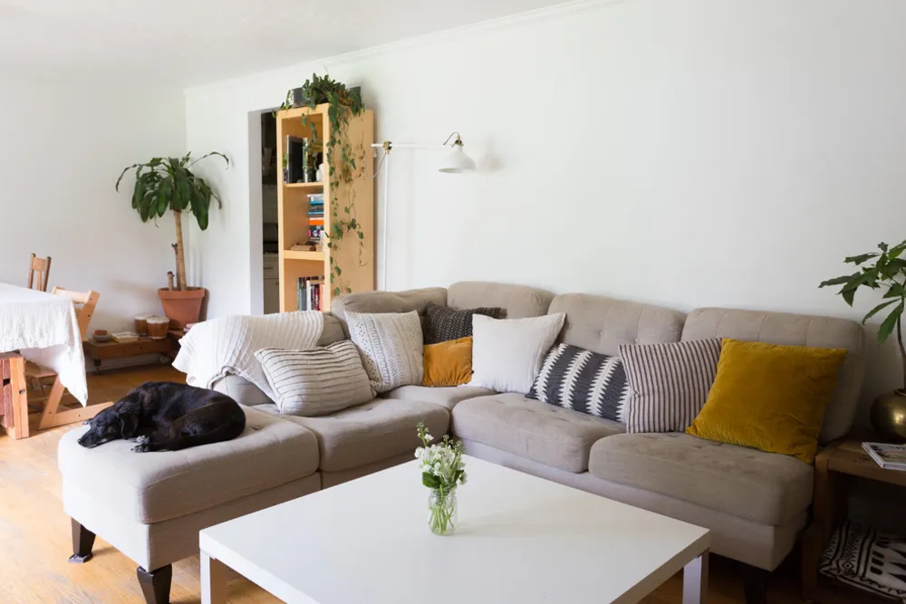 My Servista: fascino eclettico e terrestre in una casa di famiglia del 1951 in Kansas