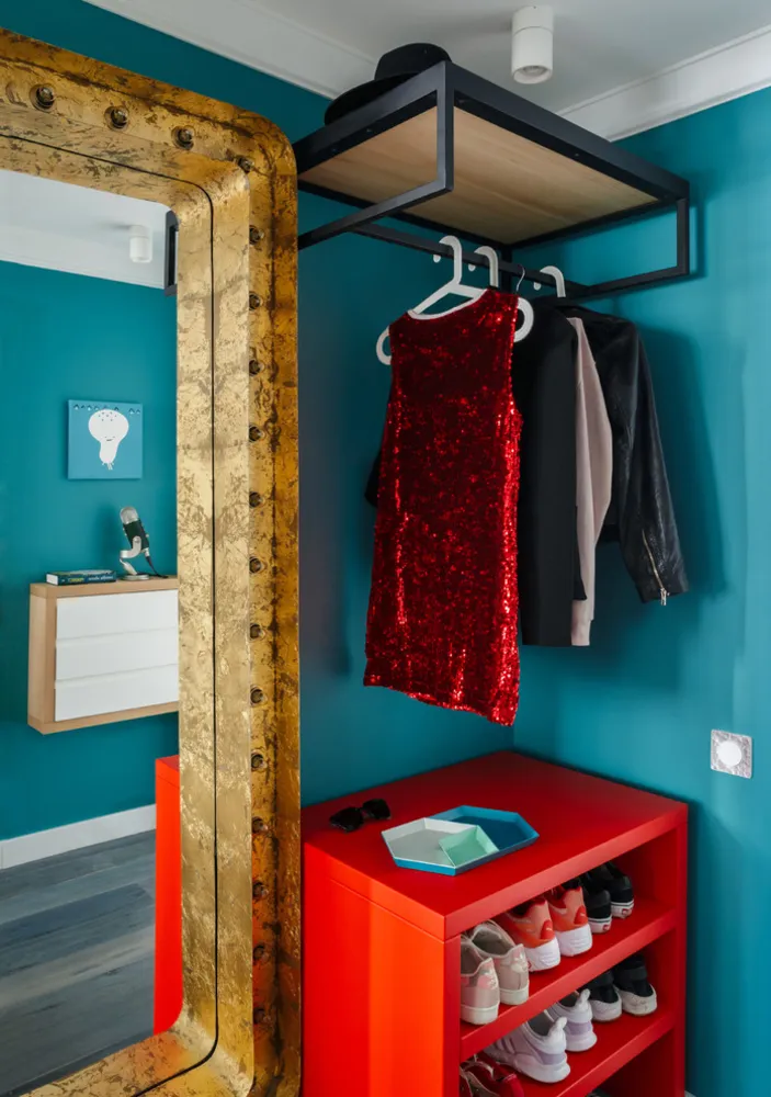 Полікарпова і яскравість