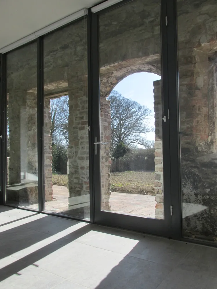 Реконструкция каретного сарая 18 века