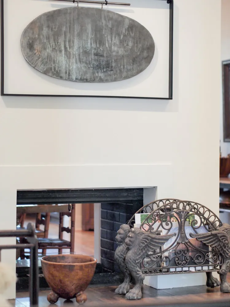 Servista'ım: Bir New Orleans Evinde Toplanan Antikalar ve Sanat Eseri