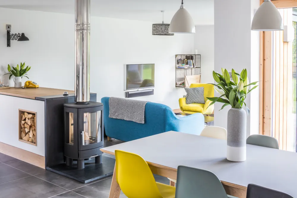 Zeitgenössische graue Industrieküche