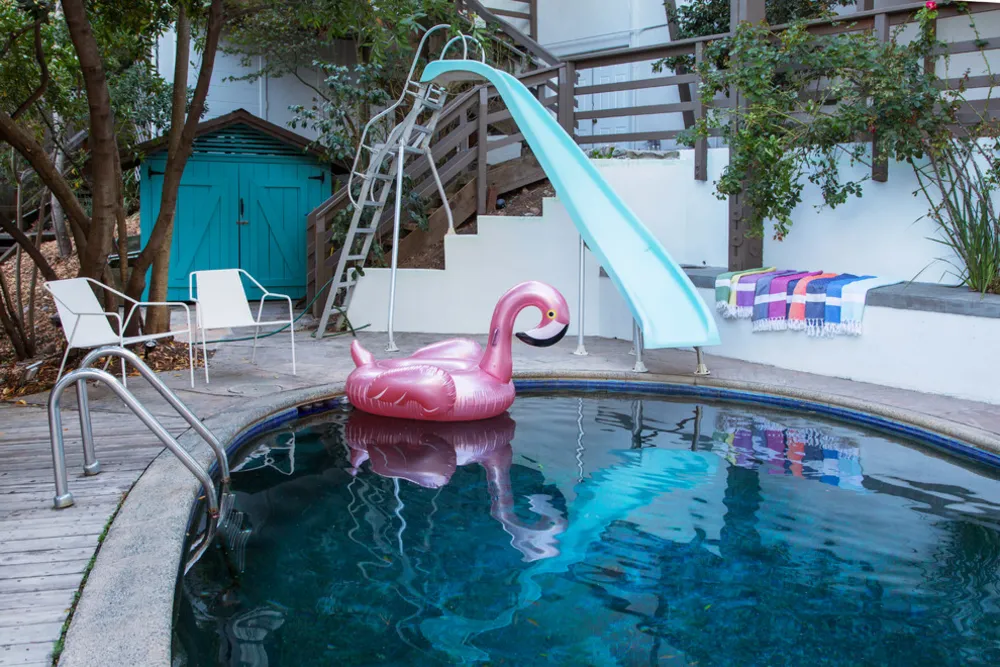 Мой Servista: яркая реконструкция ее дома 1956 года дизайнером интерьеров