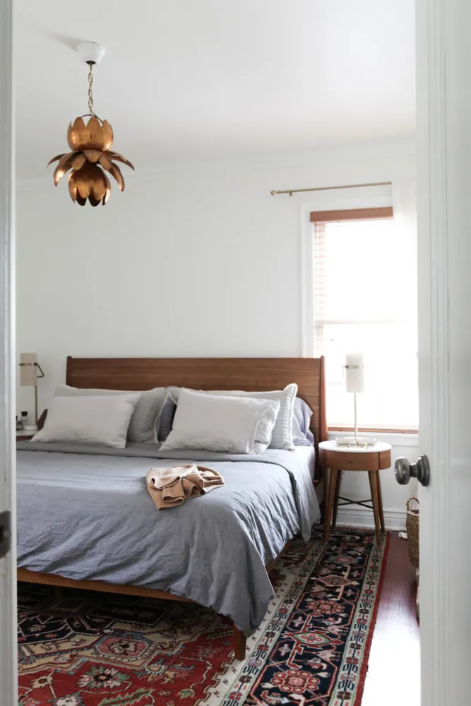 Můj Servista: Uklidňující styl v chicagském cihlovém tudorovském bungalovu