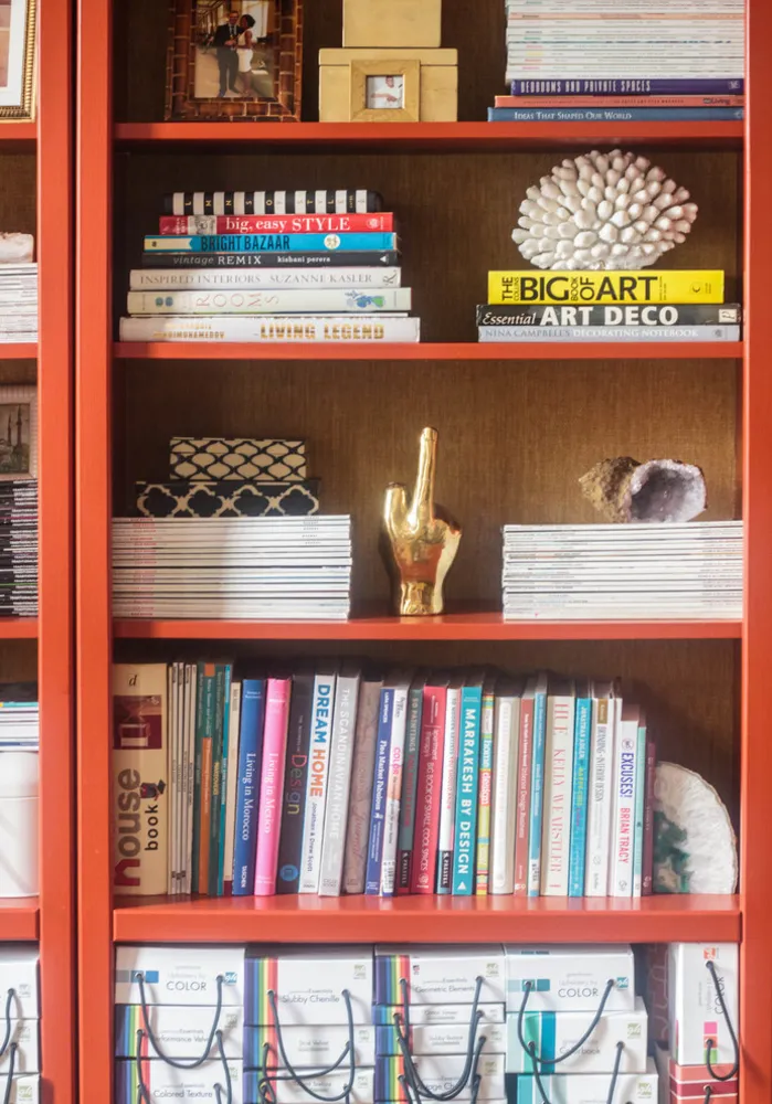 Fristigt lagdelt farve og tekstur opliver en lejlighed i Harlem