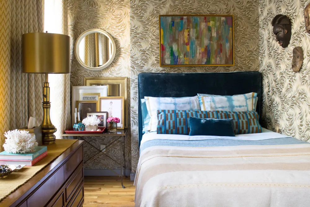 Fristigt lagdelt farve og tekstur opliver en Harlem-lejlighed