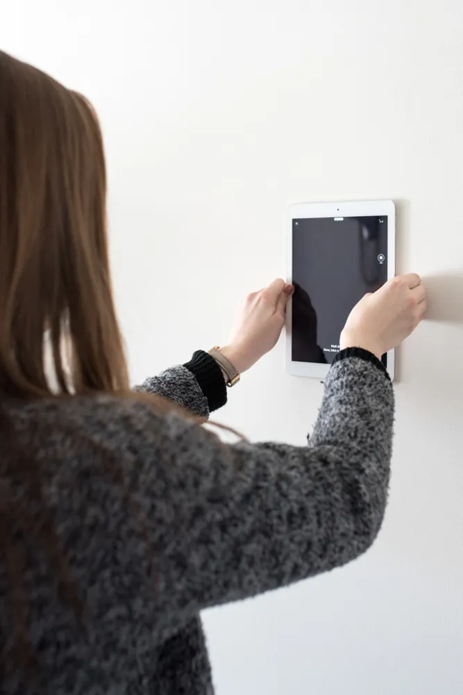 En Son Servista Uygulamasıyla Ürünleri Sanal Olarak Duvarlara veya Tavanlara Asın