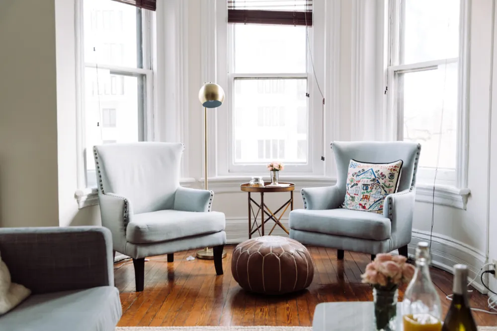 My Servista: Sweet Styling Details in a D.C. Apartment