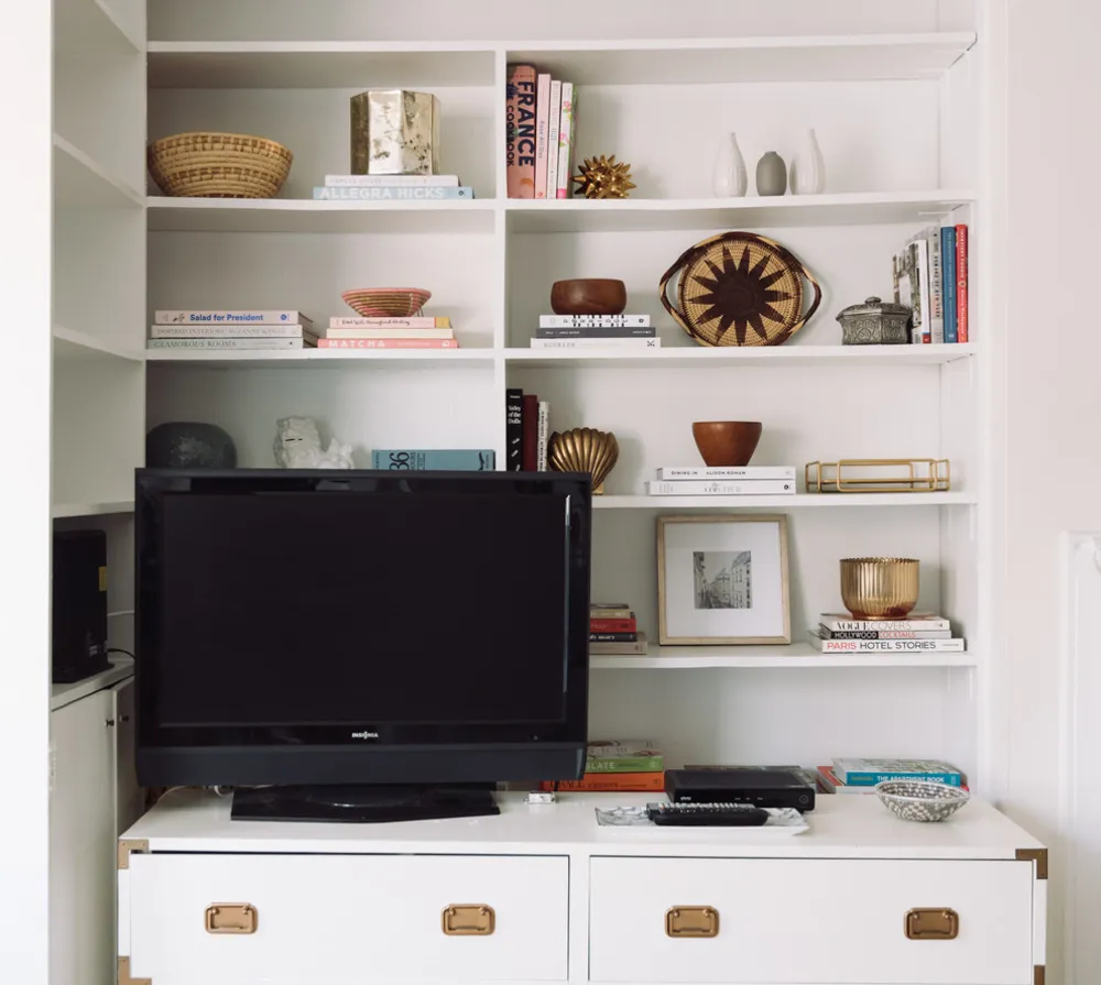 My Servista: Sweet Styling Details in a D.C. Apartment