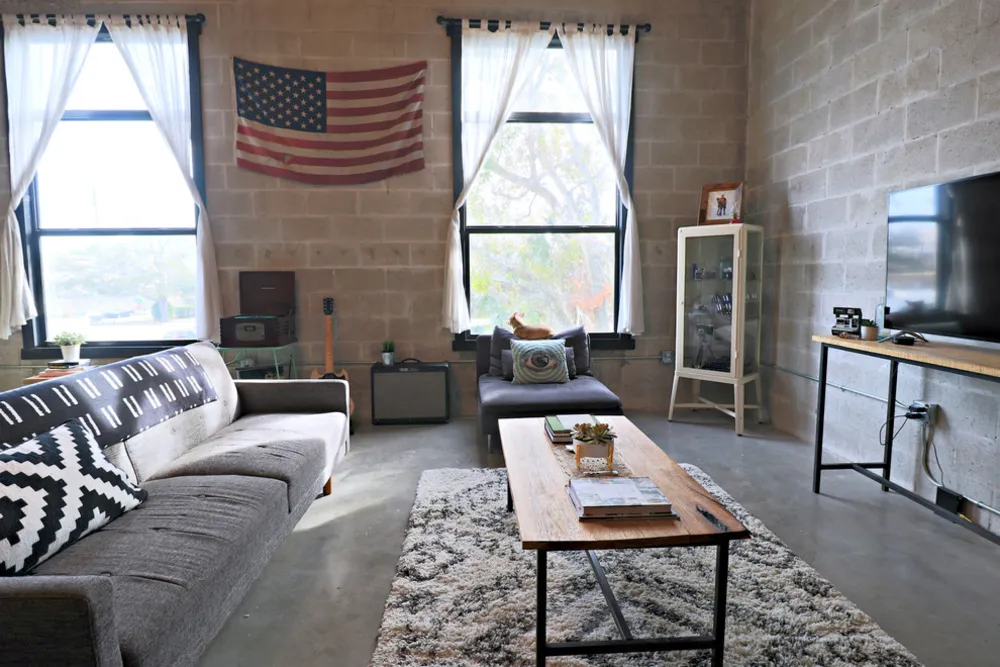 Мой Servista: винтажные штрихи в индустриальном лофте в Тампе