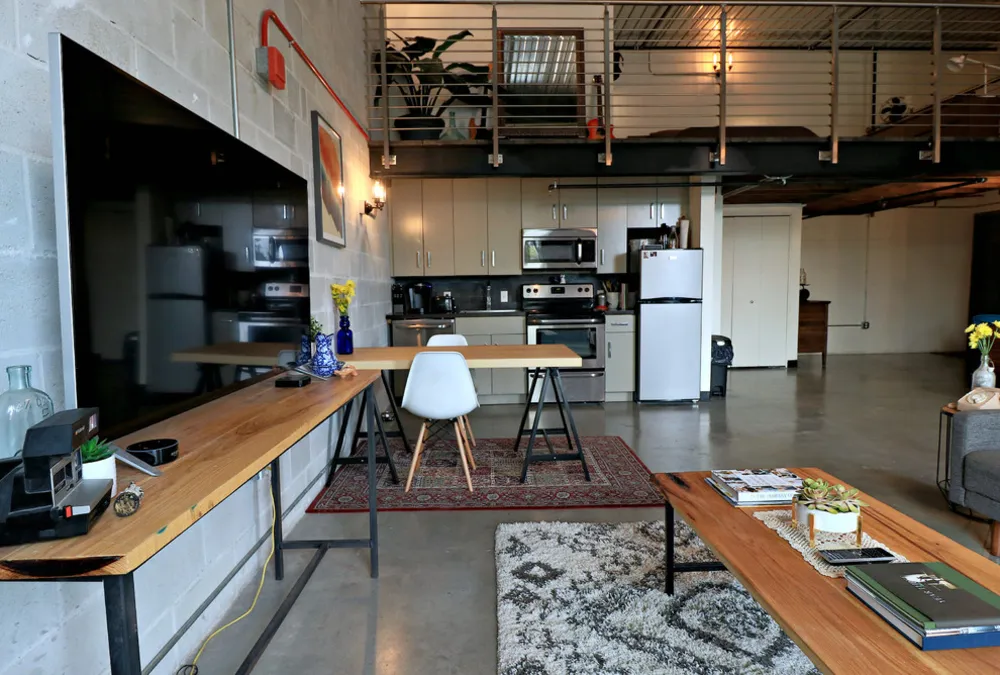 Мой Servista: винтажные штрихи в индустриальном лофте в Тампе