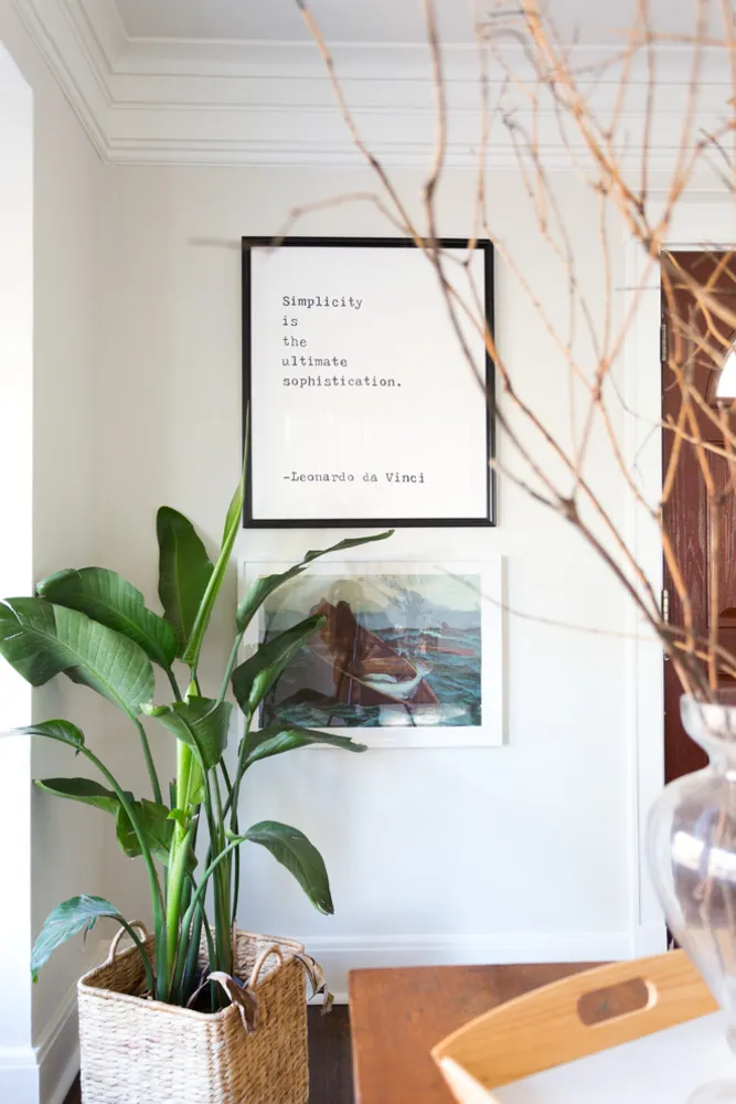 My Servista: Original Art and Vintage Treasures Fill a Missouri Home