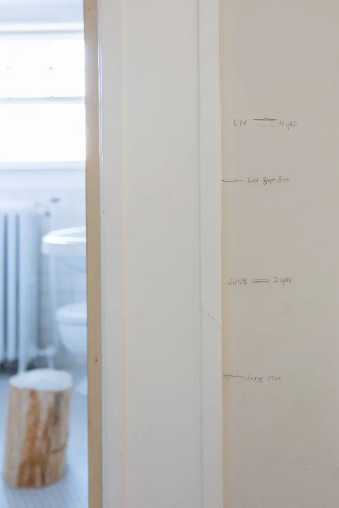 My Servista: Original Art and Vintage Treasures Fill a Missouri Home