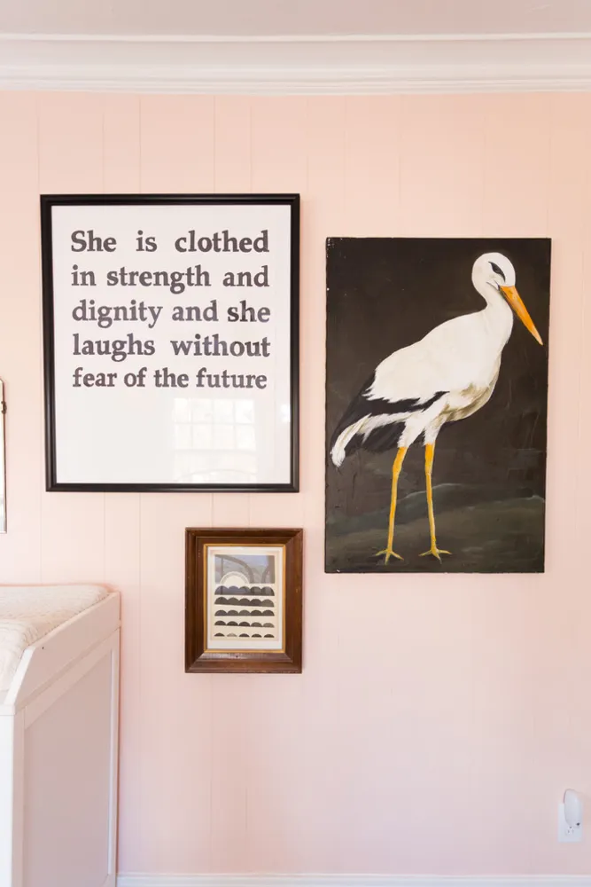 My Servista: Original Art and Vintage Treasures Fill a Missouri Home