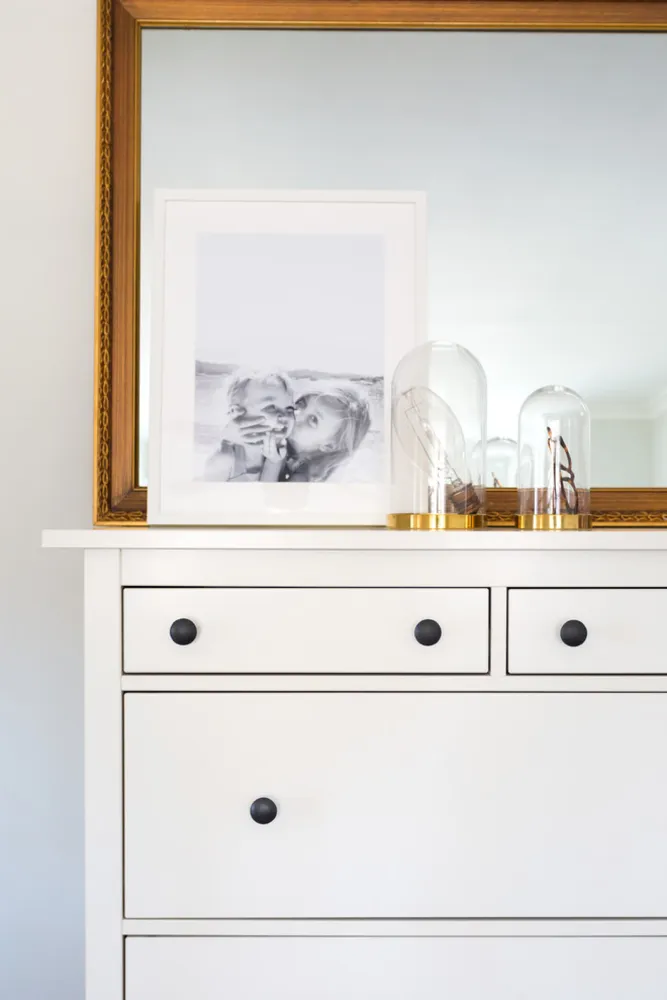 My Servista: Original Art and Vintage Treasures Fill a Missouri Home