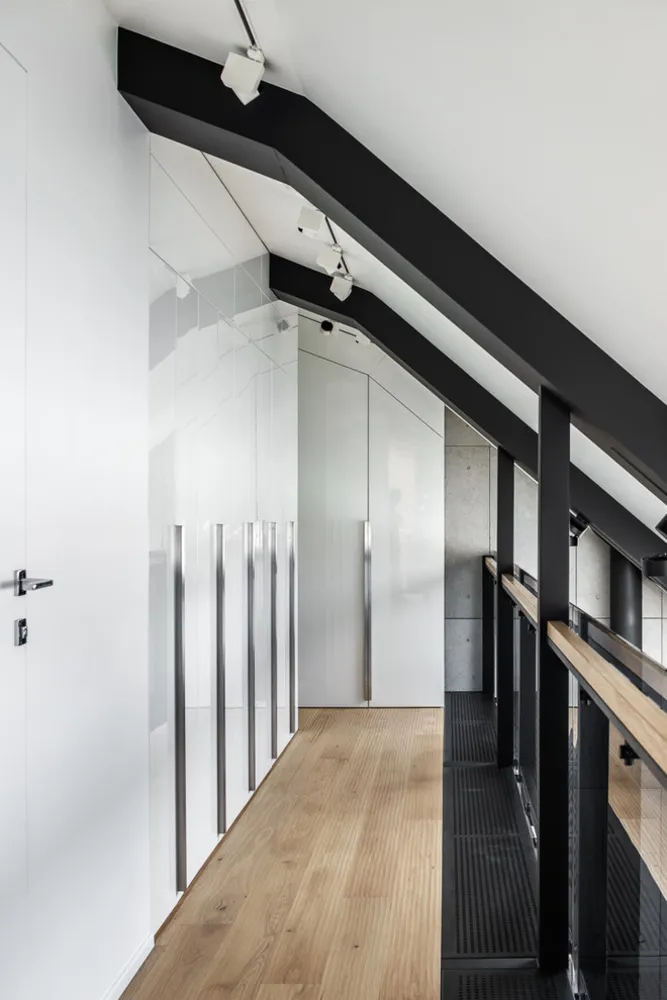 Apartment for MANсардном этаже