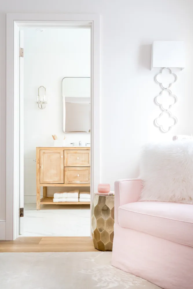 Georgian Drive, Oakville: Master Suite