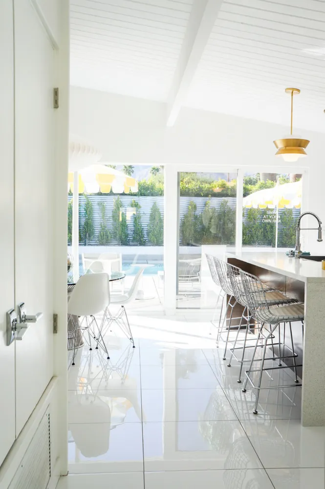 MyServista: Photography Sætter Tone i Palm Springs Mid-Century