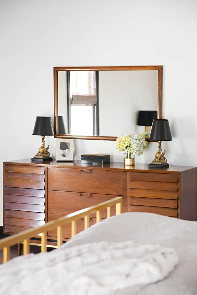 Мой Servista: черная краска украшает этот дом в Нэшвилле 1930 года