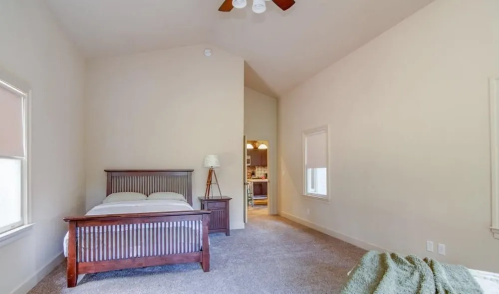 Мой Servista: черная краска украшает этот дом в Нэшвилле 1930 года