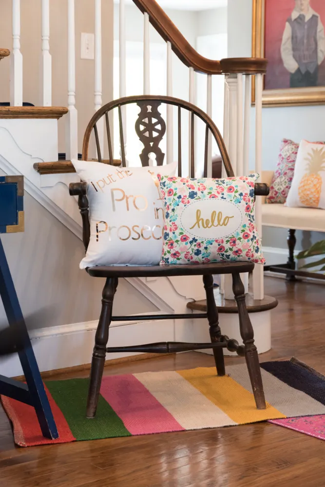 My Servista: Bright Colours in a Virginia Family Home