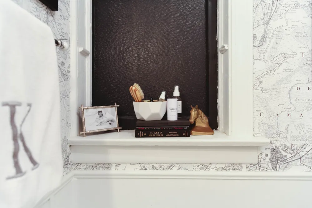 My Servista: Chic Neutrals in a Designer's Chicago Condo