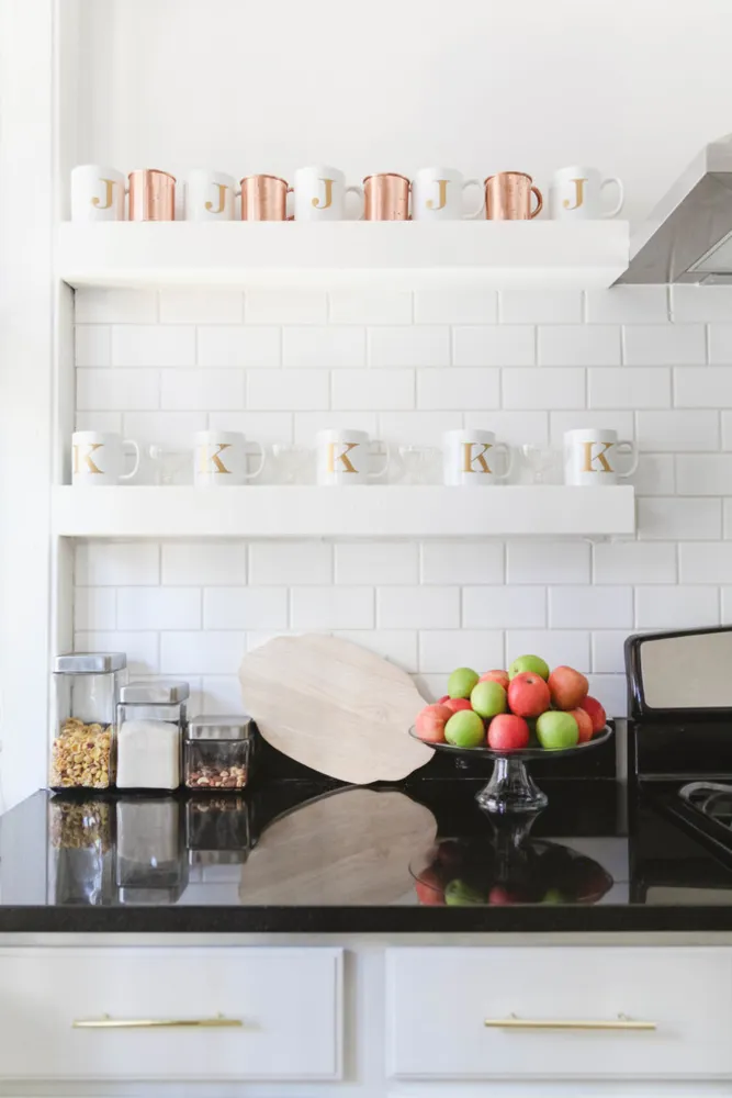 My Servista: Chic Neutrals in a Designer's Chicago Condo