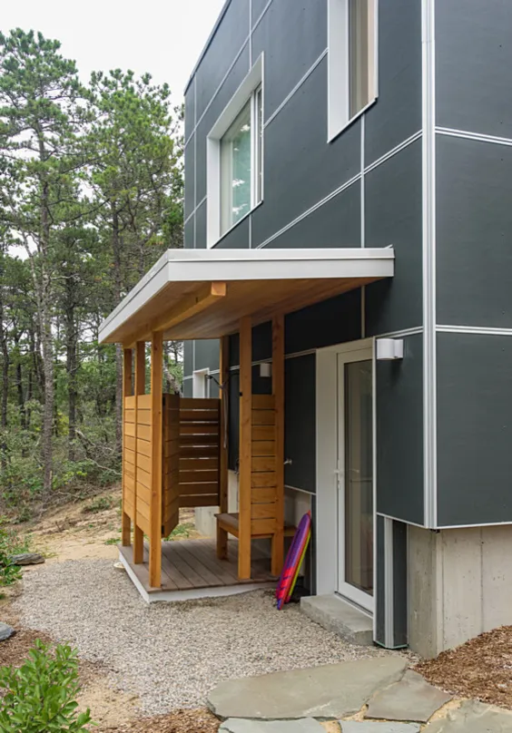 Wellfleet Modern House - Outdoor Shower