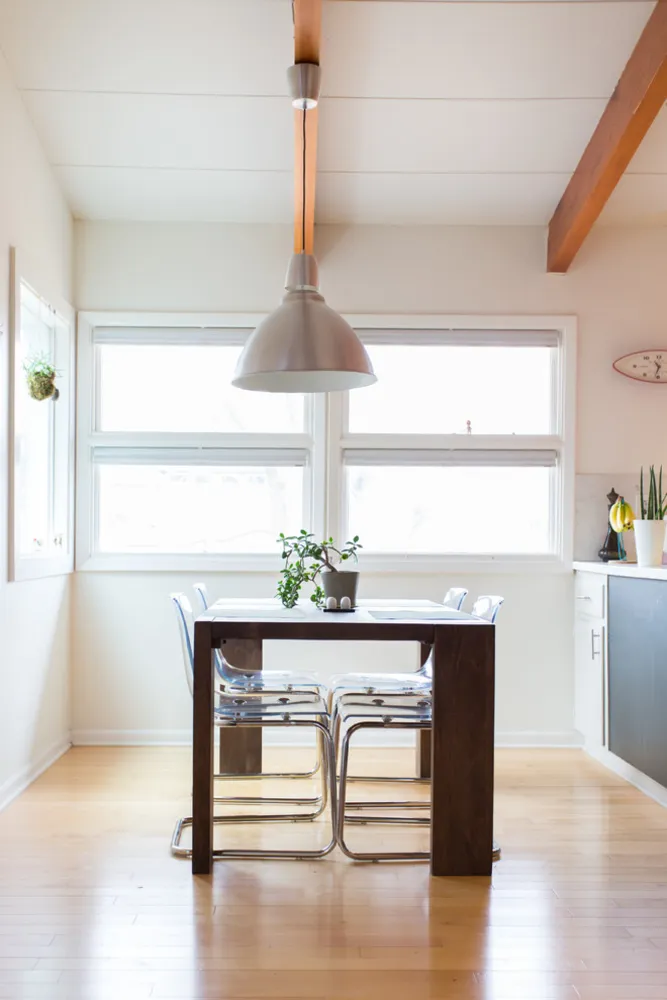 My Servista: Bright Midcentury Charm in Missouri