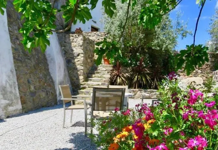 Escape Into 20 of Servistaers' Favorite Outdoor Rooms