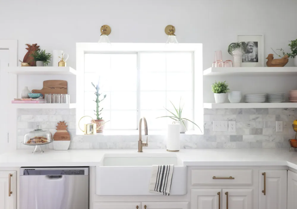 Servista'ım: Austin'de Parlak Beyaz ve Renkli