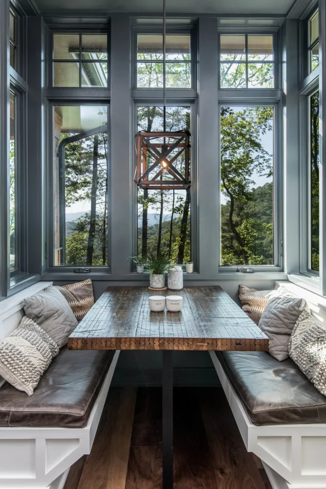 Maison de montagne moderne et organique