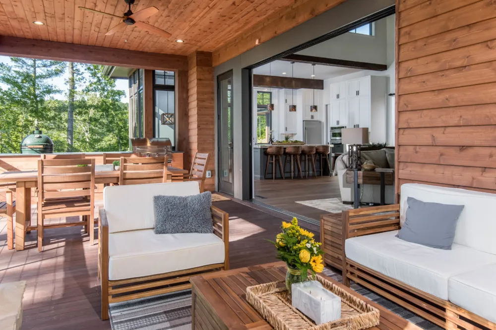 Organiczny nowoczesny dom górski