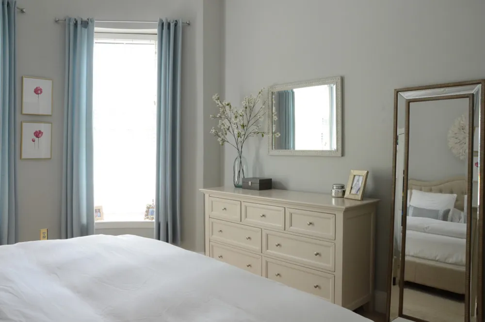 My Servista: neutralny urok w Boston Brownstone z 1890 r.