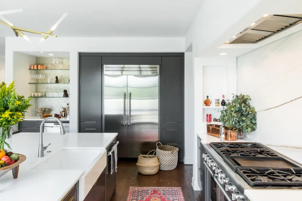 His 'n Hers Kitchen with Scullery keittiö