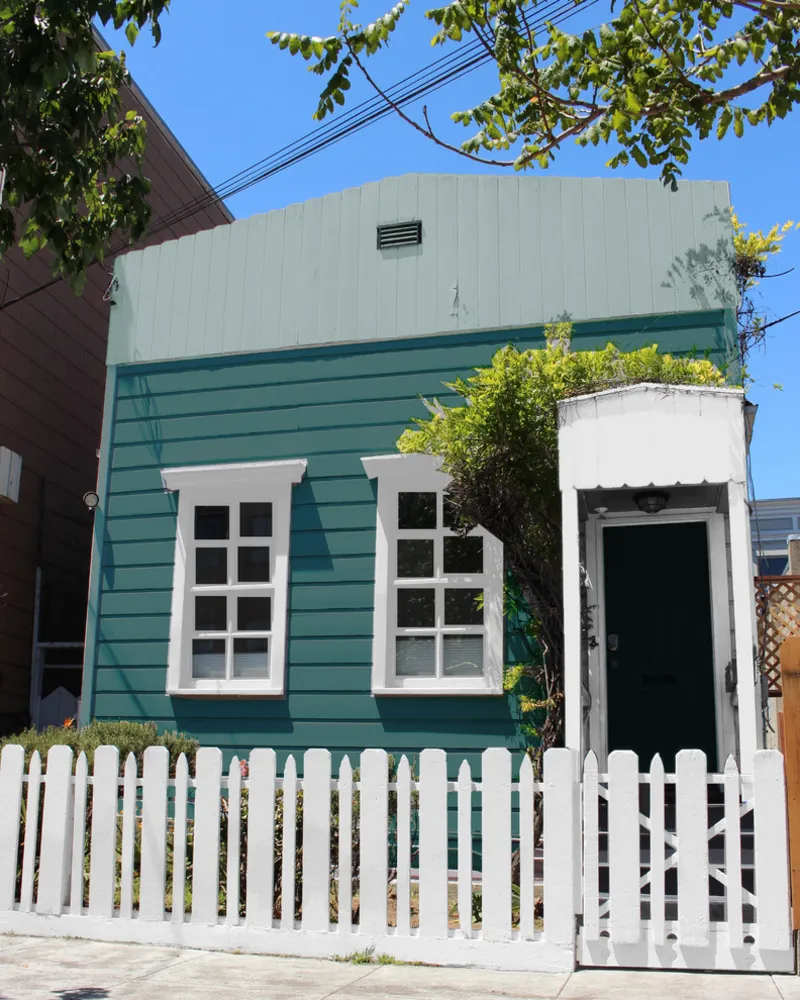 Hvilken farve skal Rachel male sit hus?