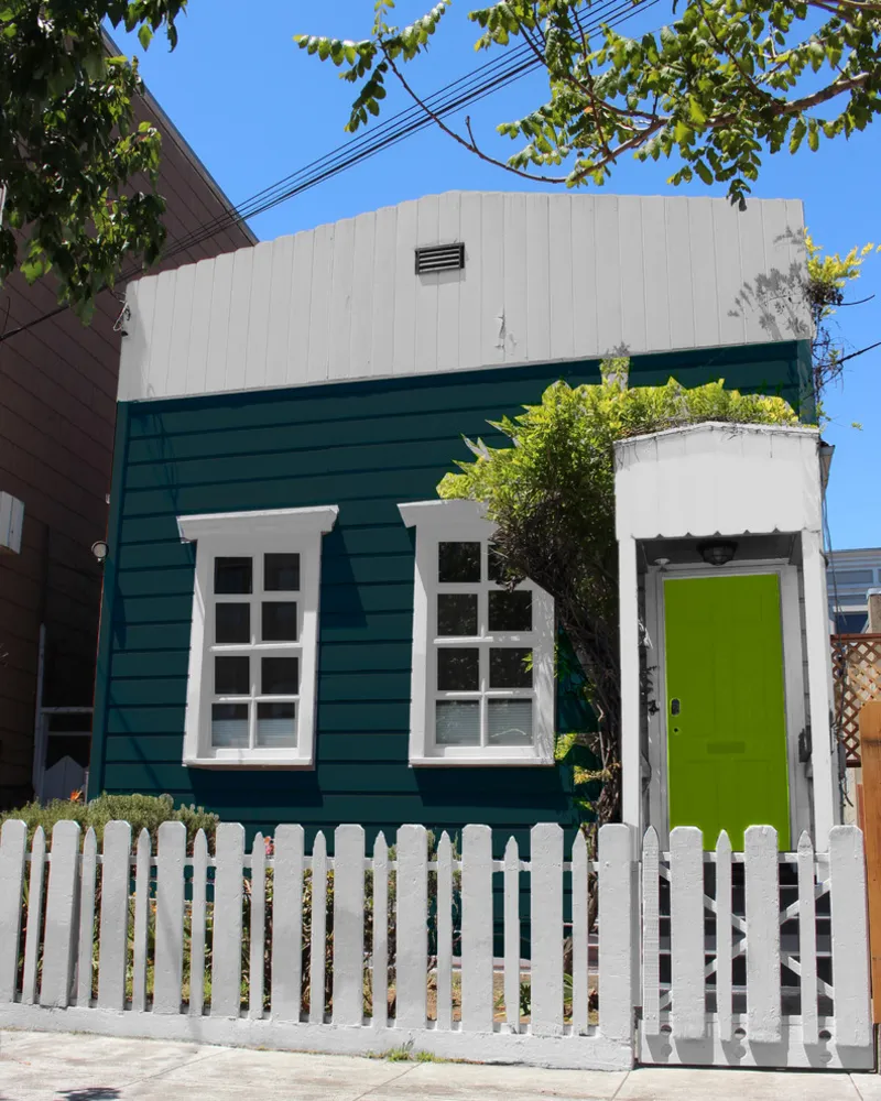 Hvilken farve skal Rachel male sit hus?