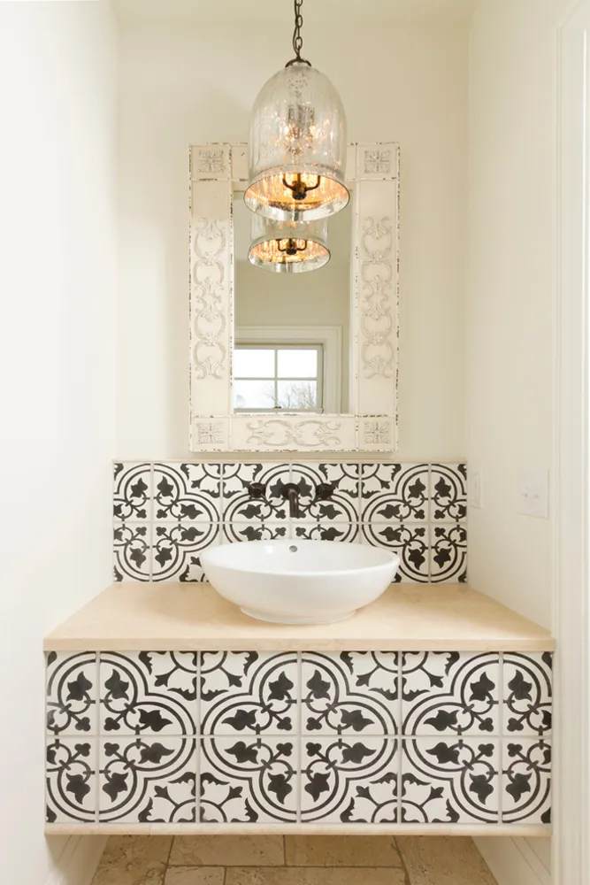 Linden Hills Mediterranean