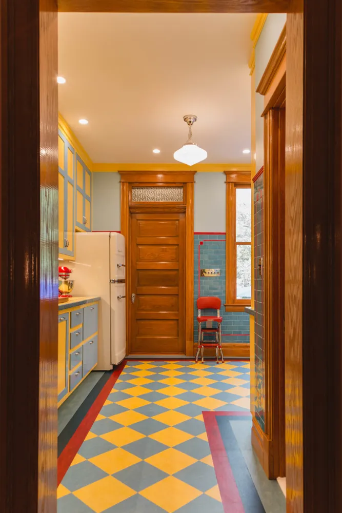 Art déco-stil från depressionstiden inspirerar ett Chicago-kök