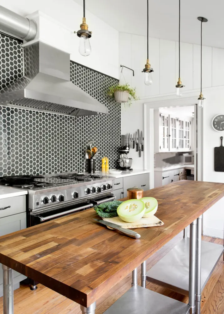 My Servista: Fixer-Upper storico del 1680 nella Hudson Valley