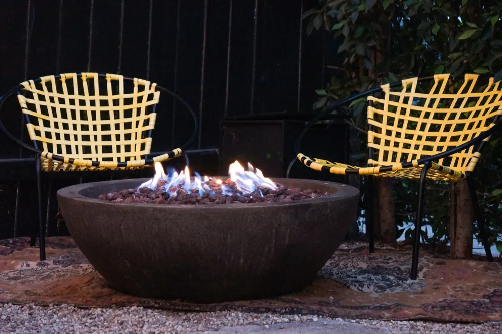 My Servista: il minimalismo incontra lo stile boho in un noleggio di 570 piedi quadrati