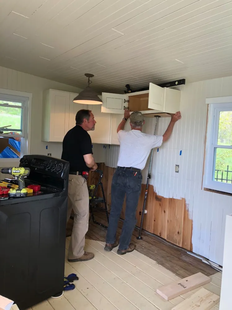 Servista'ım: Yıpranmış Havuzlu Ev İçin Mutlu Güncelleme