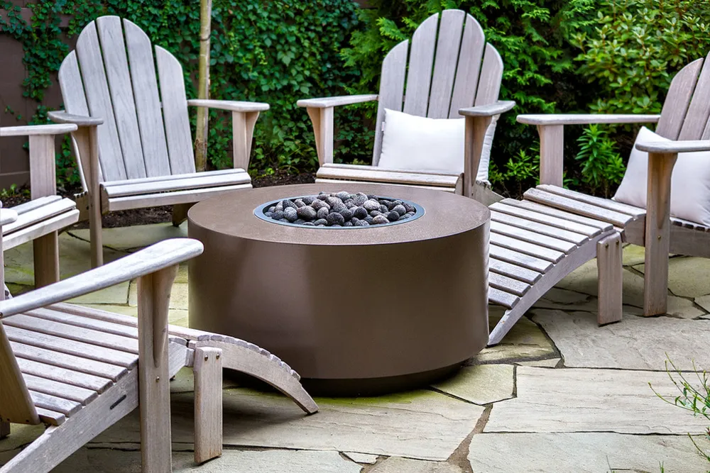 Lakeview Lush Rear Yard Retreat