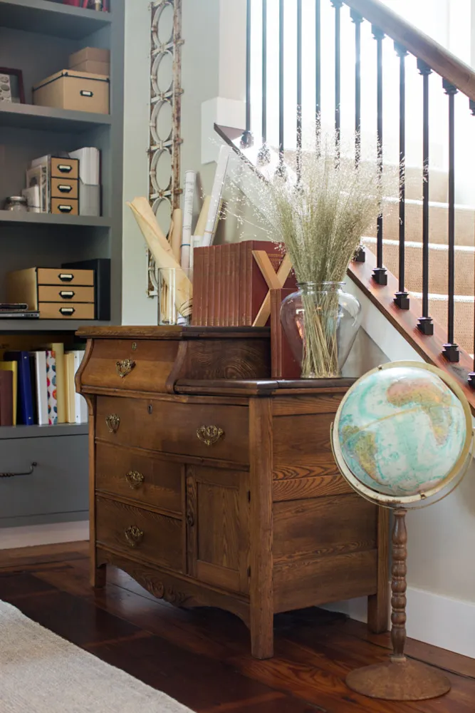 Mein Servista: Altholz und Vintage-Fundstücke in einem Neubau in Ohio