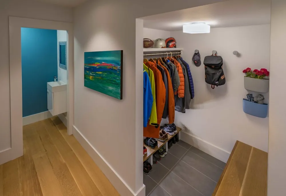 SouthEnd RowHome Mudroom