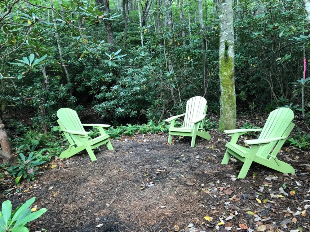 Área de asientos recién instalada