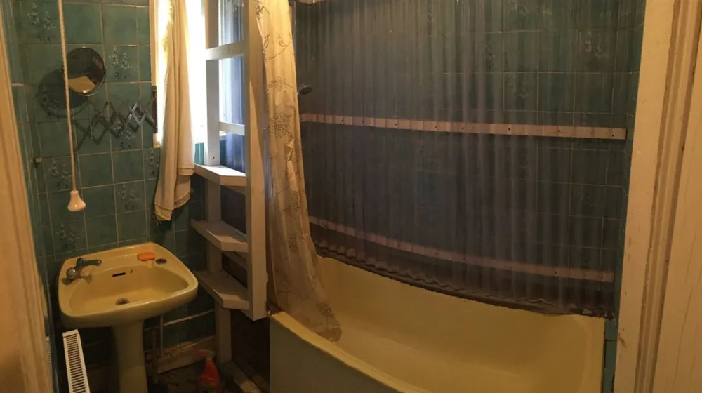 Servista Tour: le finiture naturali aggiungono consistenza a una casa tranquilla e minimalista